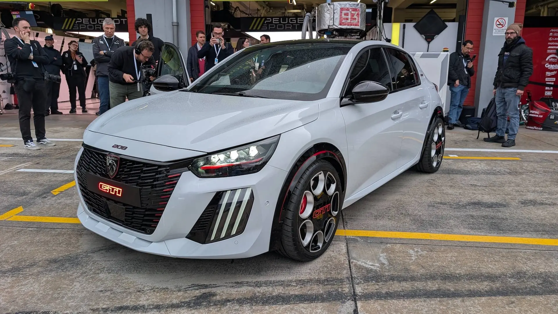 Peugeot 208 GTI copertina Imola