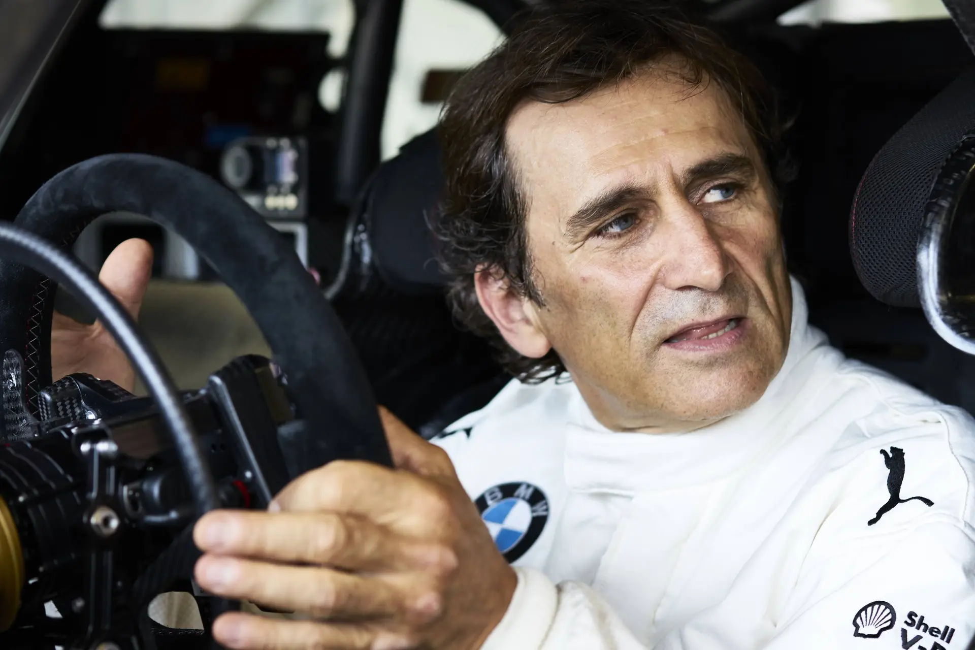 alex zanardi in una bmw da corsa
