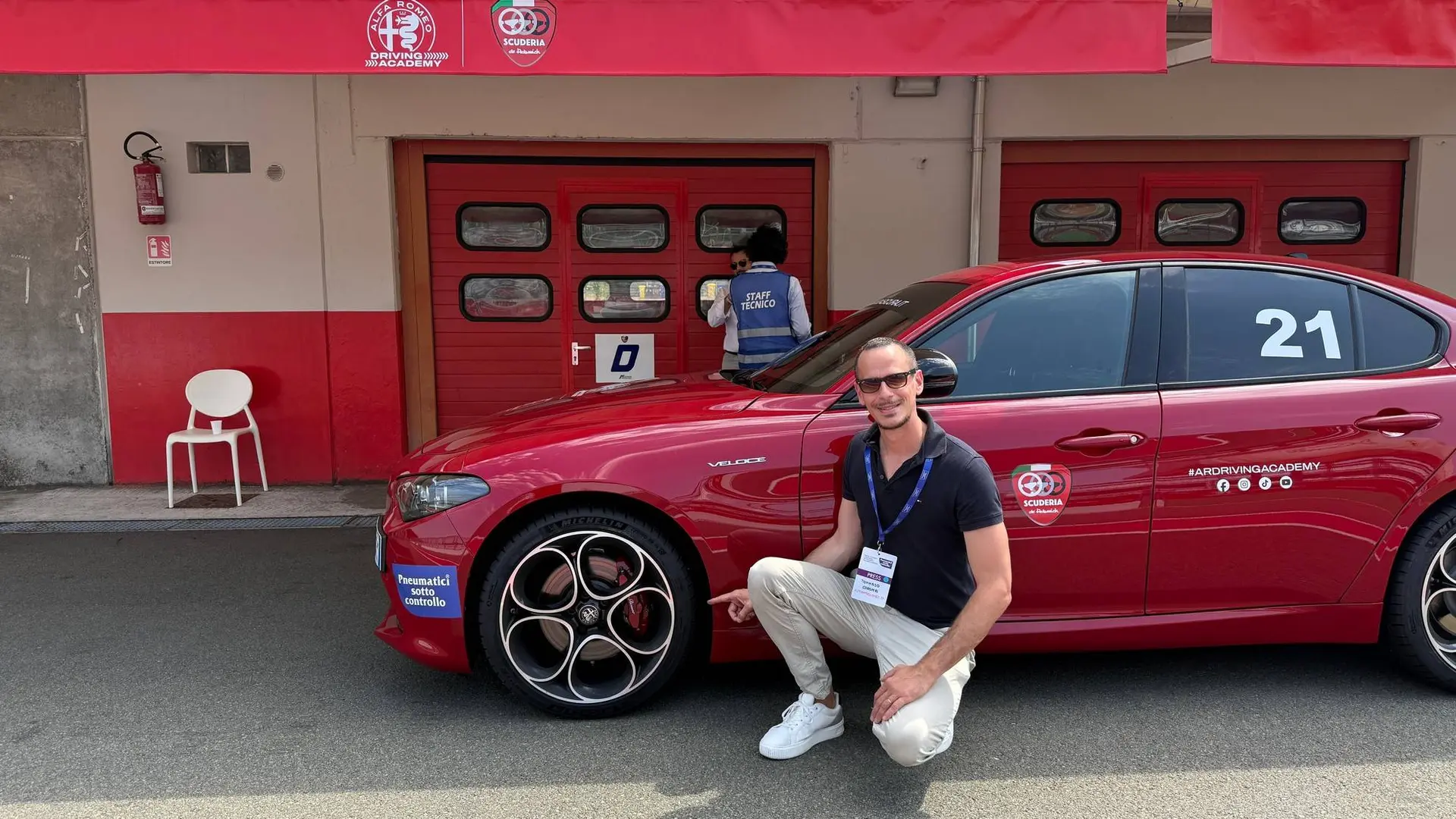 Un'Alfa Romeo Giulia Veloce ai box di Varano de' Melegari