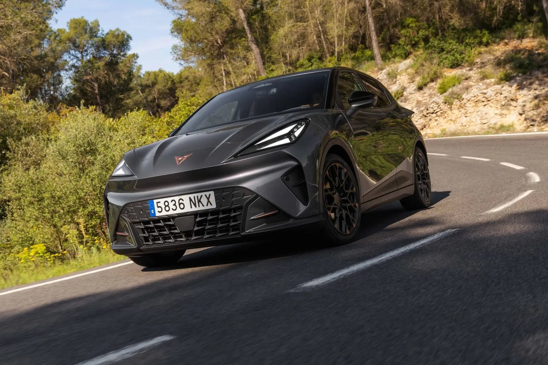 CUPRA Raval Edge Plus anteriore