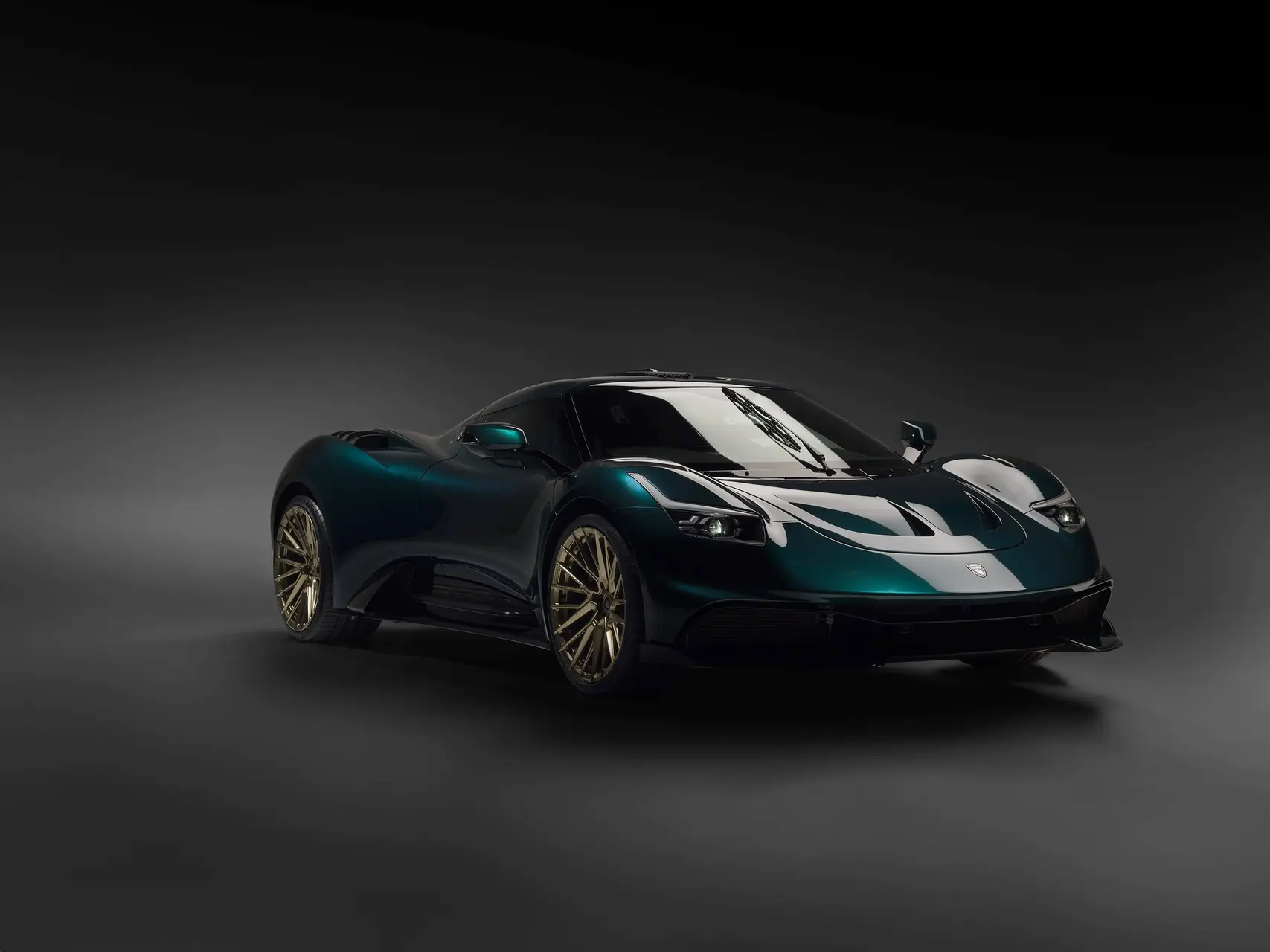 Ares Automobili esemplare di colore verde frontale