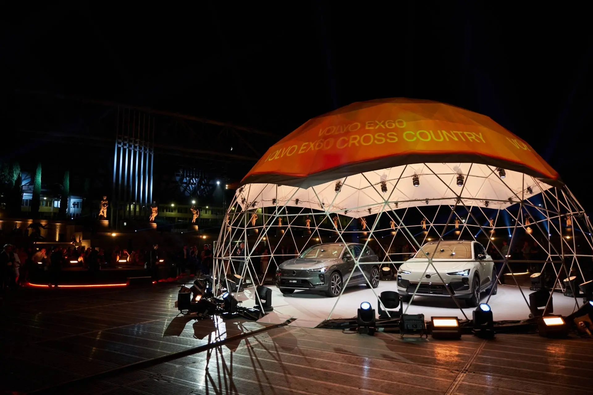 REVEAL_VOLVO_EX60_STADIODEIMARMI_12 (1)