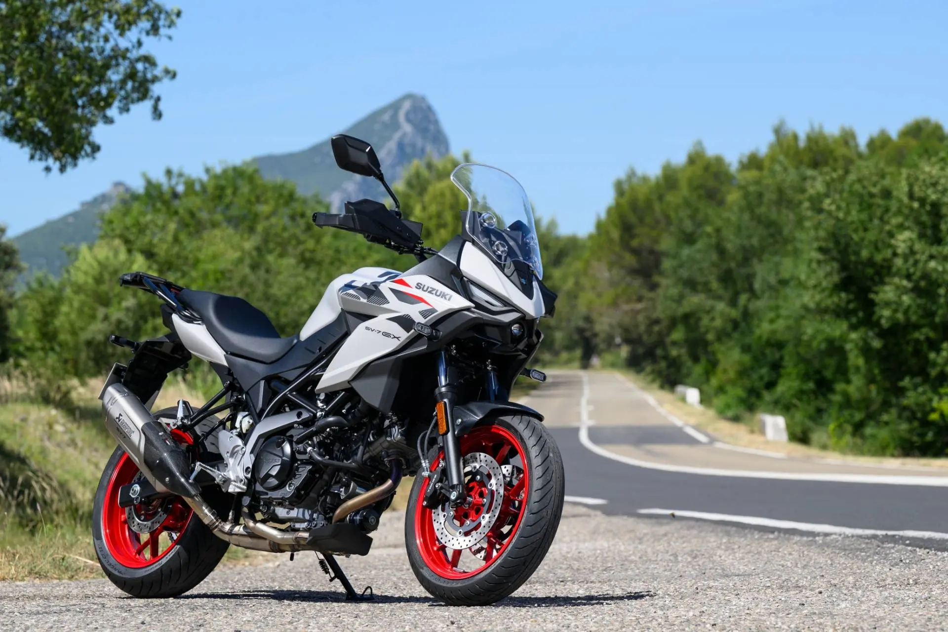 Suzuki sv7-gx