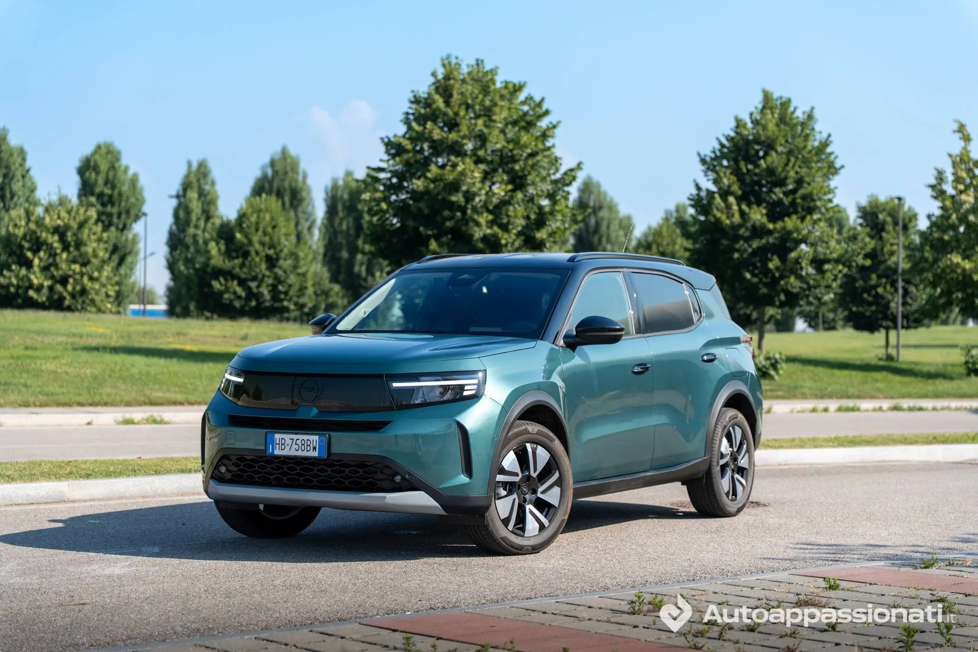 Opel Frontera Hybrid vista 3/4
