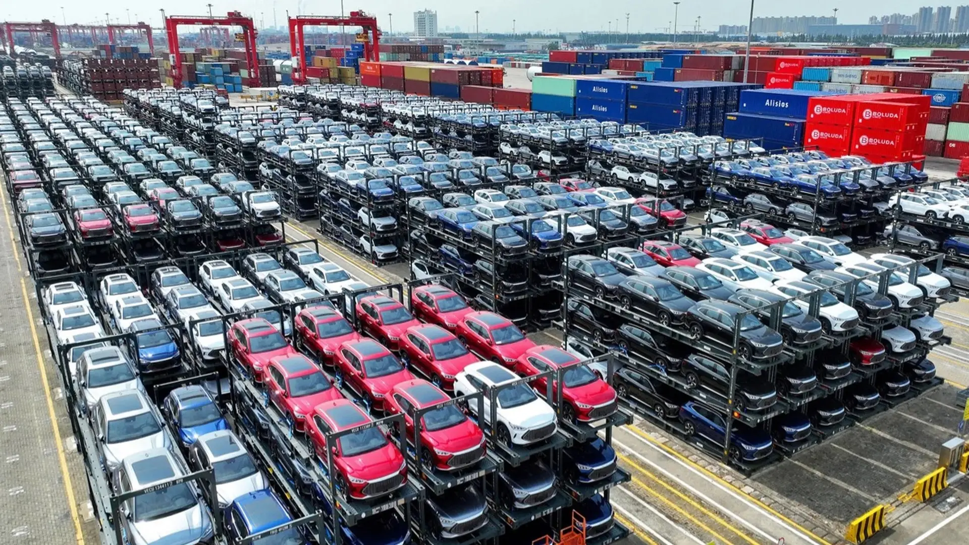 Produzione auto cinesi 2026