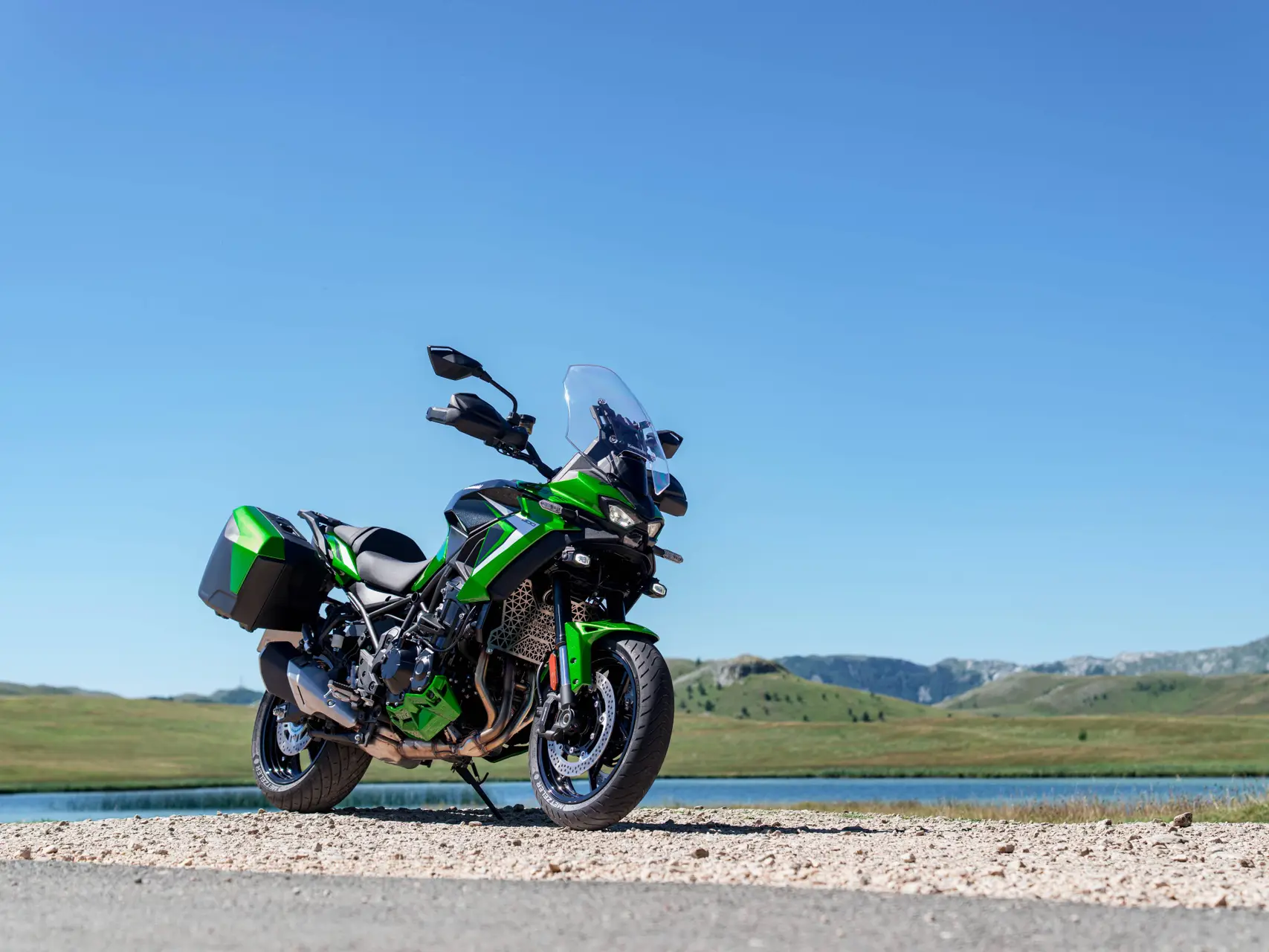 Versys 900 SE statica frontale