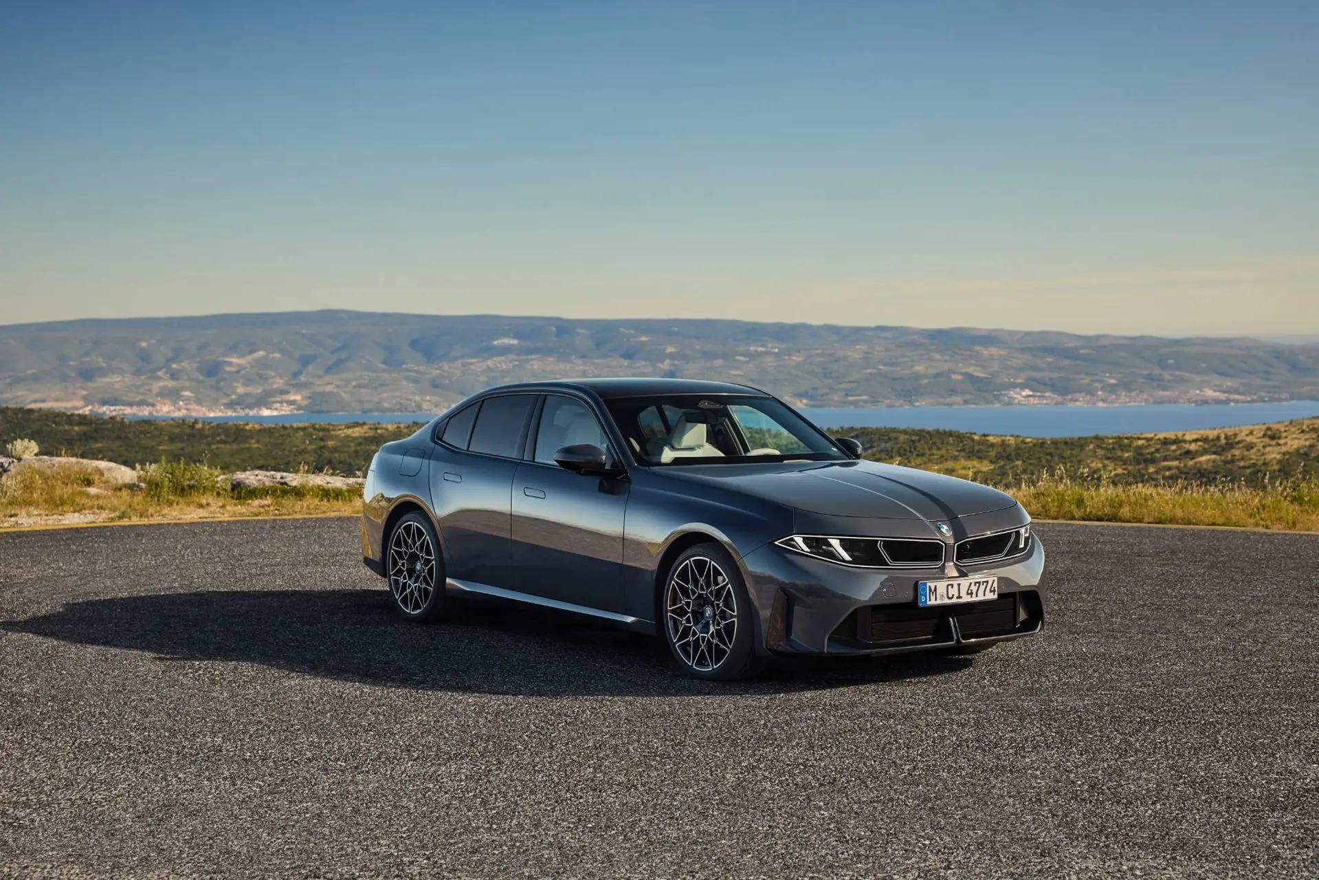 Nuova BMW Serie 3 2027 frontale