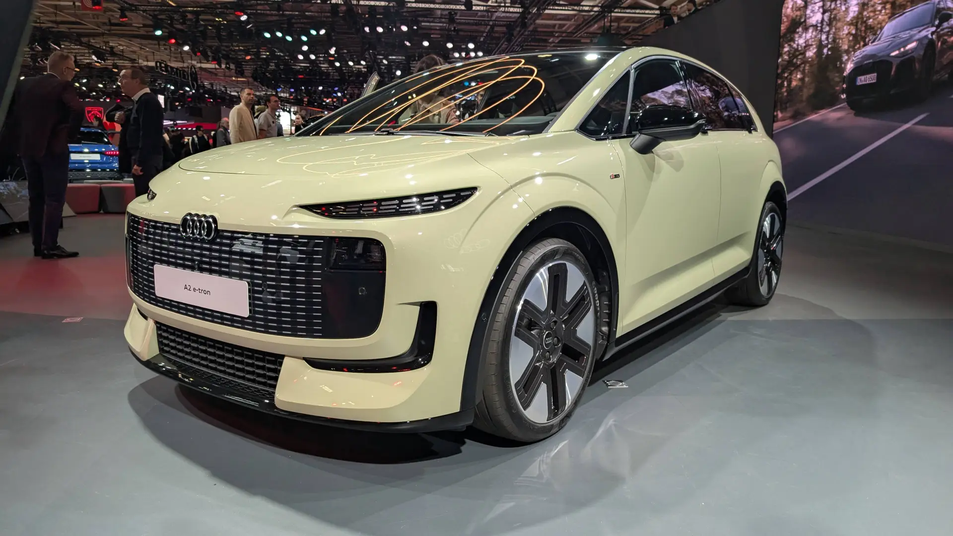 Audi A2 e-tron frontale