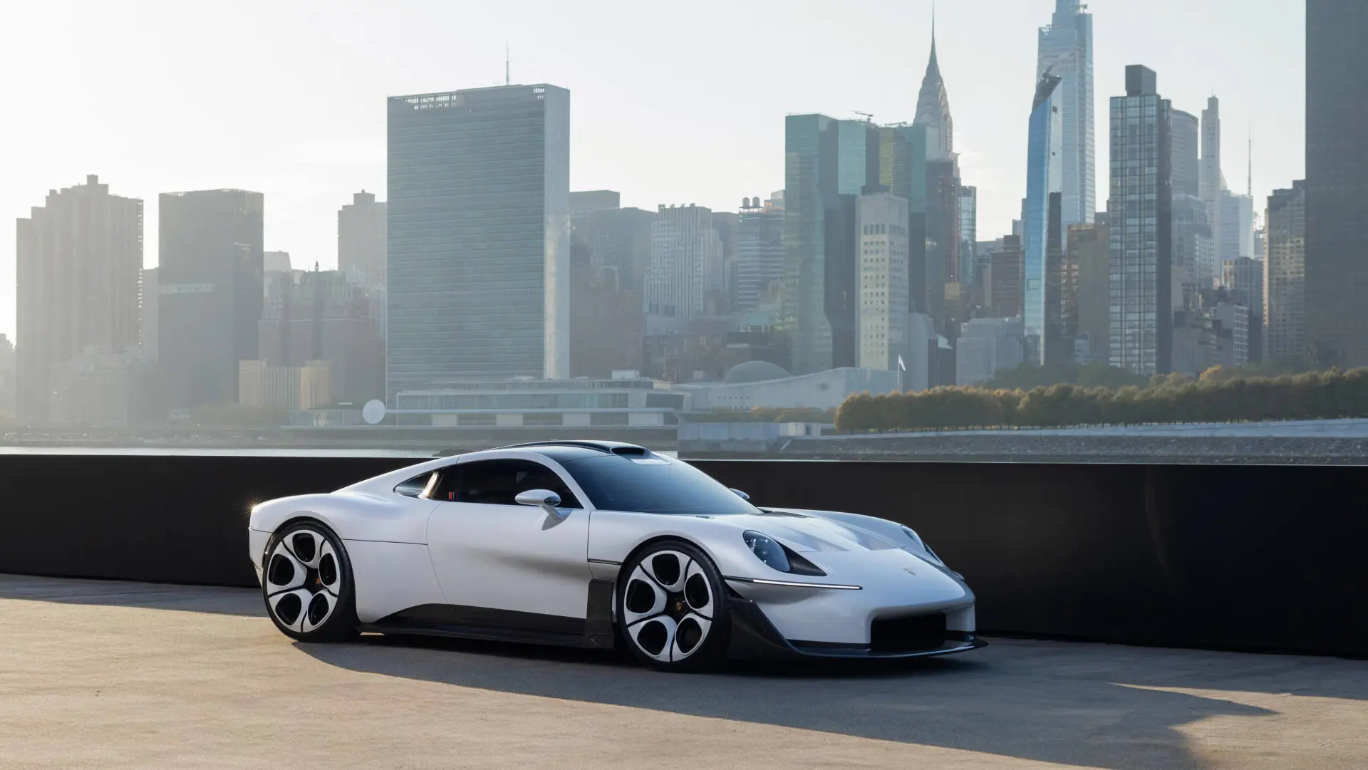 Porsche Mission S anteriore
