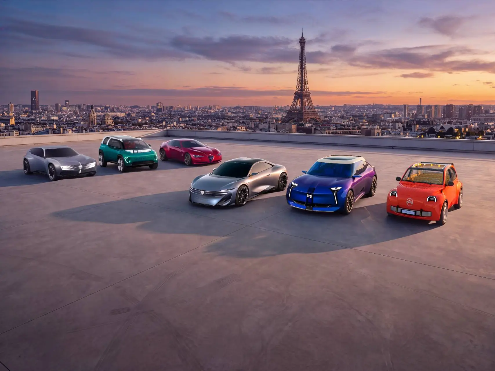 6 concept stellantis con sfondo parigi