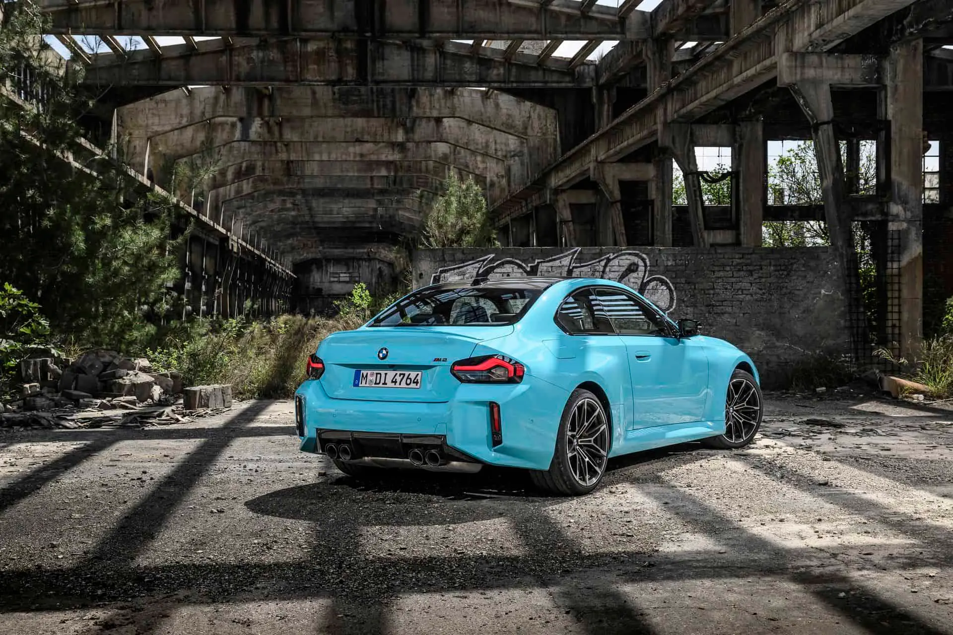 bmw-m2-xdrive-borusan-turkish-blue-06