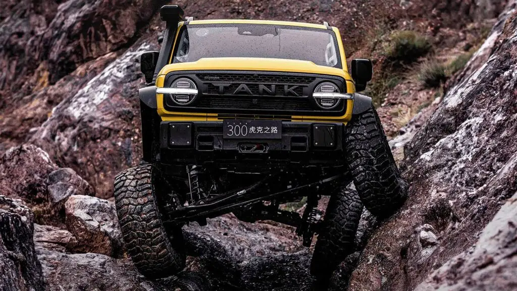 tank 300 hooke trail edition 1 1024x576 1024x576