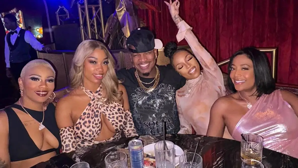 ne yo