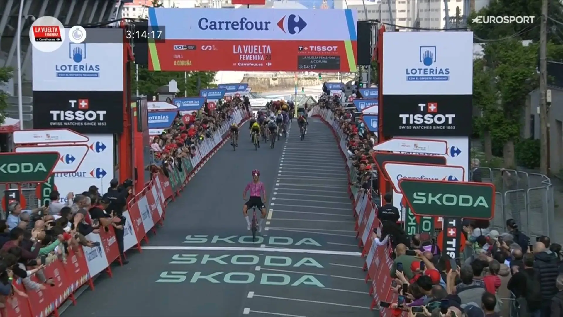Cédrine Kerbaol le dio la segunda a EF Education en la 3ª etapa de La Vuelta Femenina