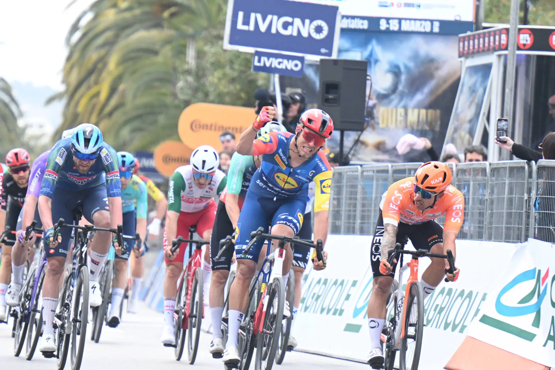 Jonathan Milan, ciclista italiano