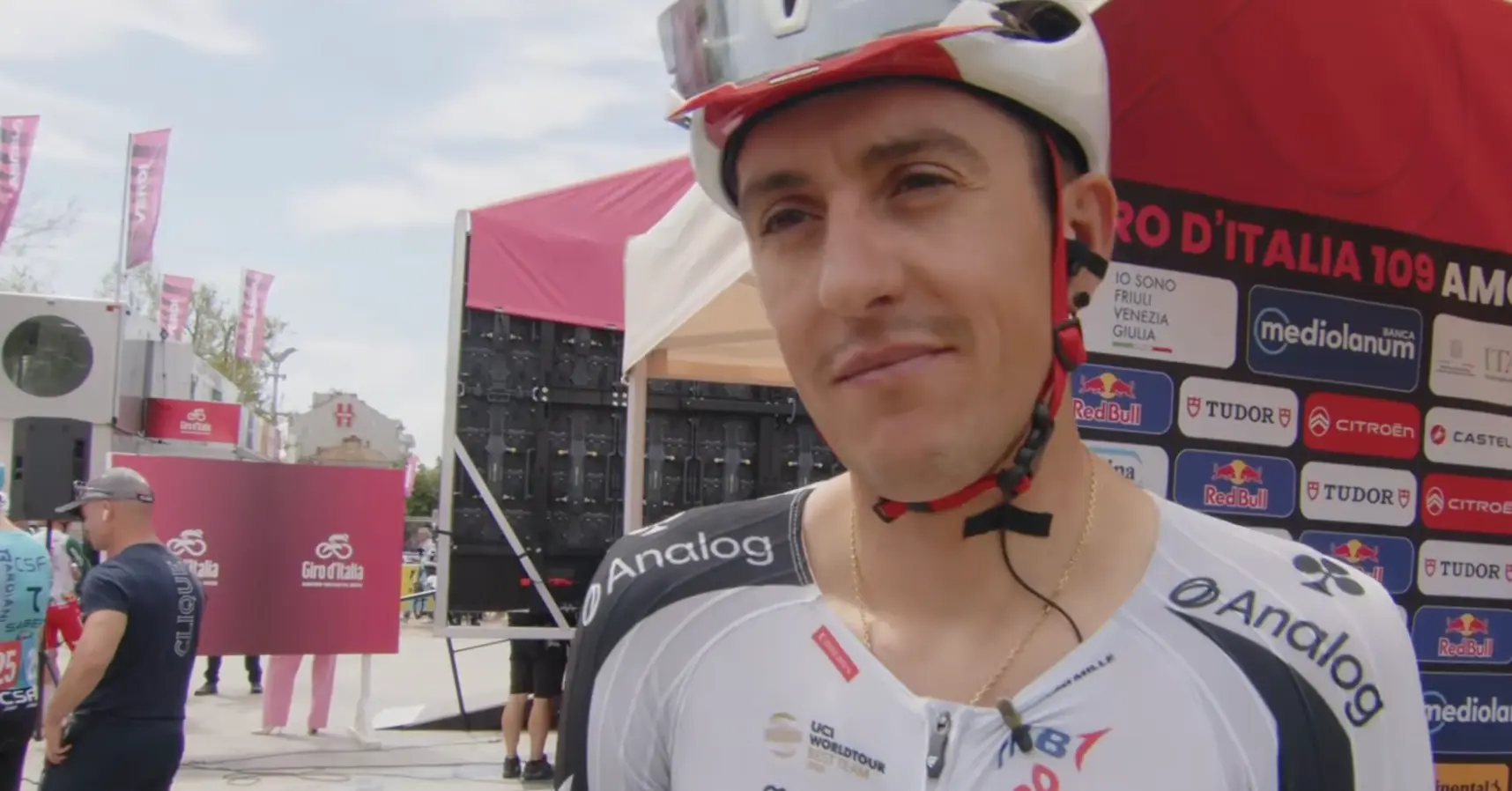 marc-soler-uae-giro-italia-etapa-2