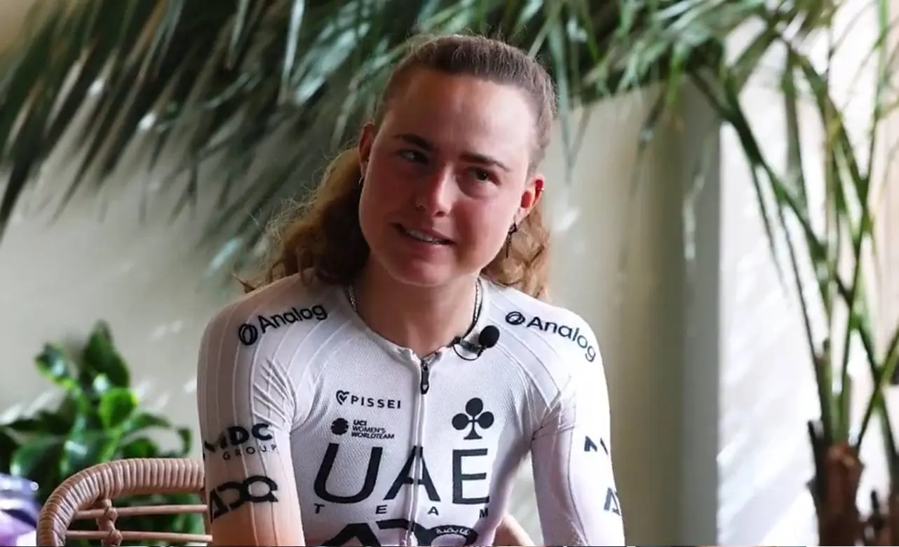 Paula Blasi, estrella del UAE Team ADQ.