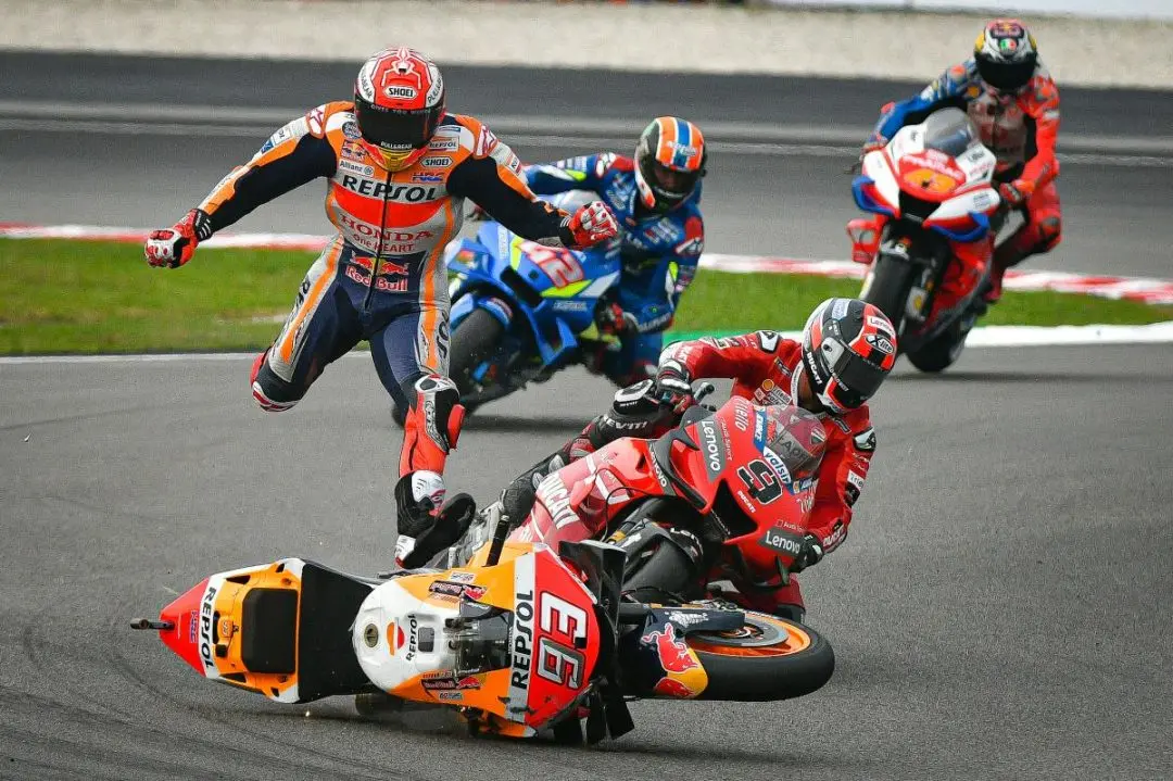 0821 2019 malaysiamarquez crash thinakaran 3big e1592228953125