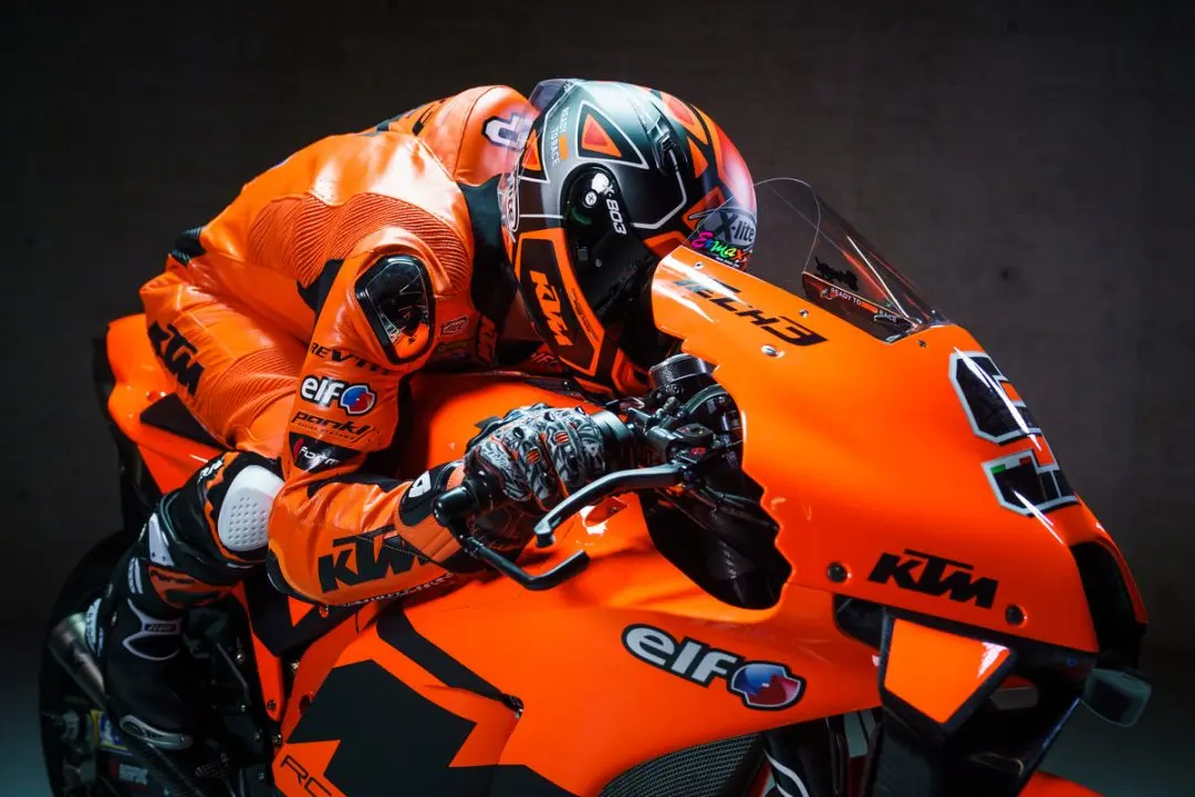 374335 danilo petrucci 9 tech3 ktm factory racing motogp team presentation 2021 21 e1613143440746