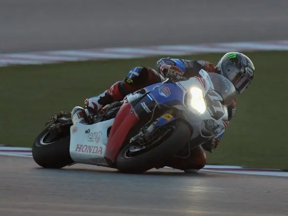 8h doha honda tt legends mcguinness 2011