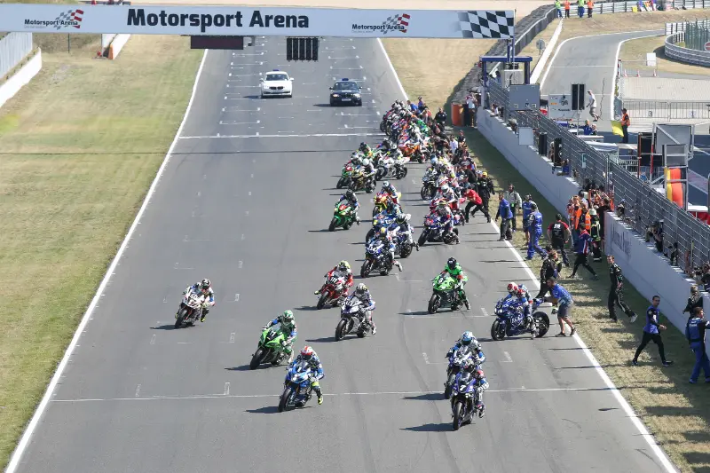 8h oschersleben start 2016