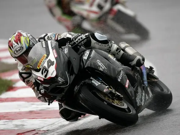 alastair seeley win race2 bhgp