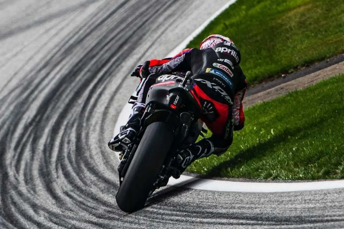 aleix espargaro 12