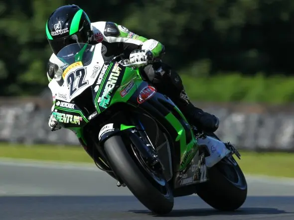 alex lowes mss colchester kawasaki oultonpark 2011