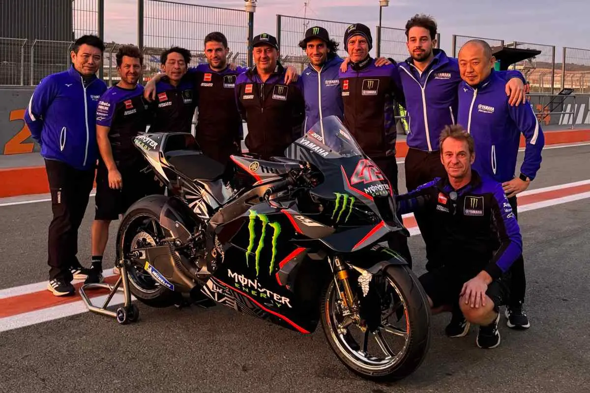 alex rins yamaha