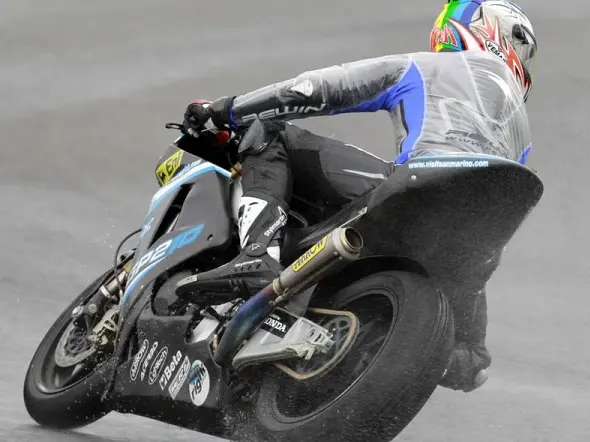 alexdeangelis rain jerez moto2 test