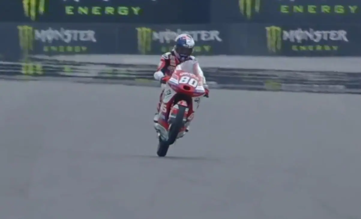 alonso win moto3 silverstone