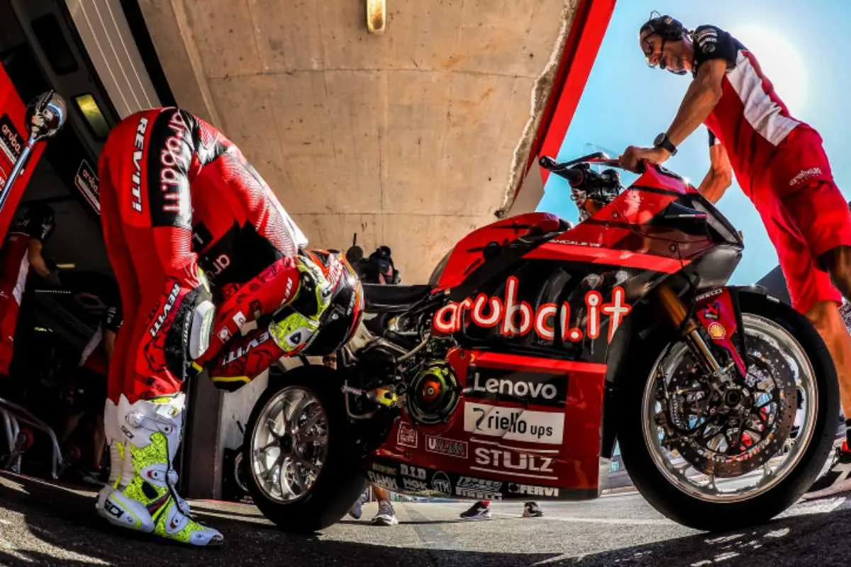 alvaro bautista 3