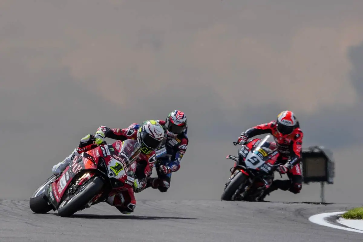 alvaro bautista 3