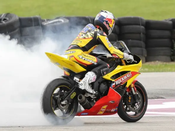 ama supersport road america race1