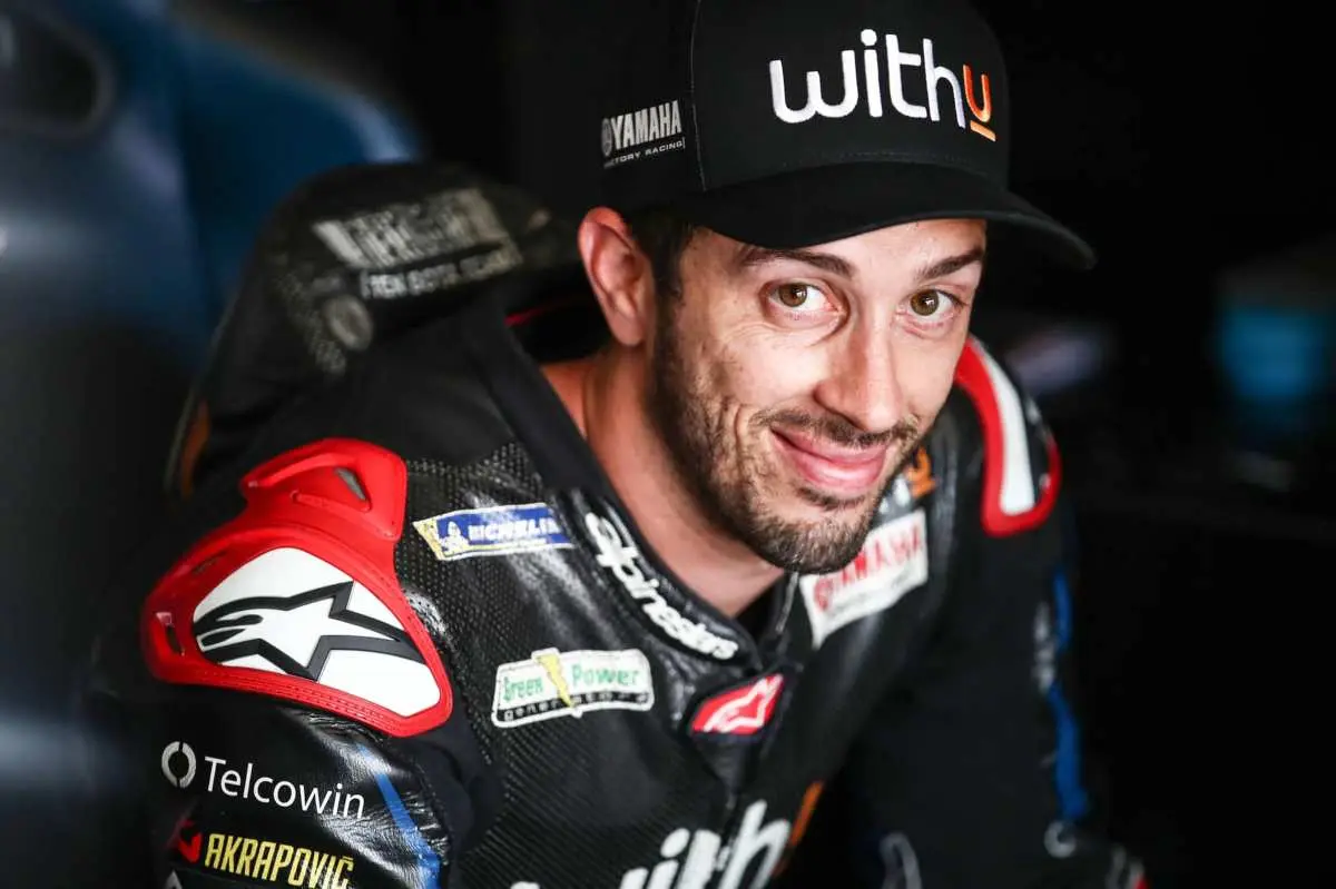 andrea dovizioso 8