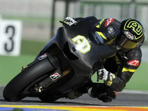 andrea dovizioso test valencia m1 1000