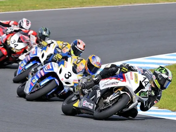 asbk action phillip island 2013