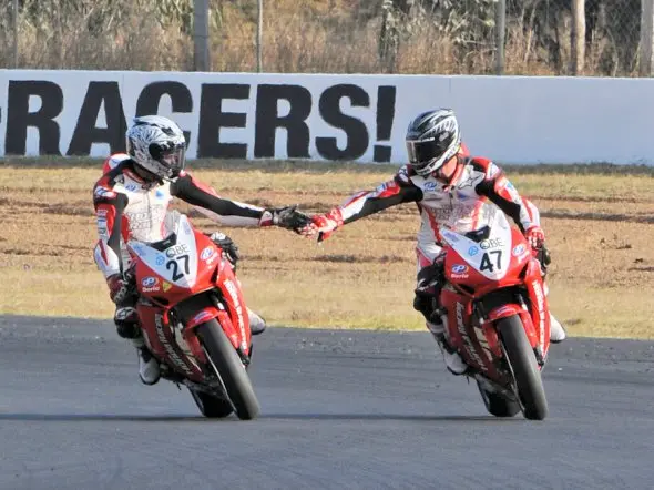 asbk race2 queensland 2012 2
