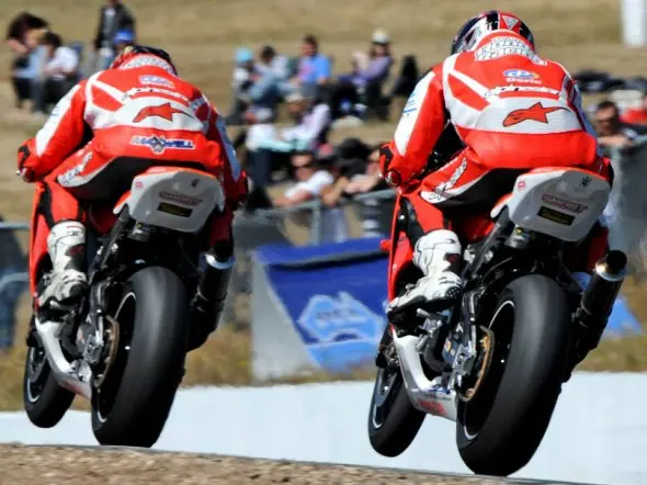 asbk team honda racing symmons plains 2011
