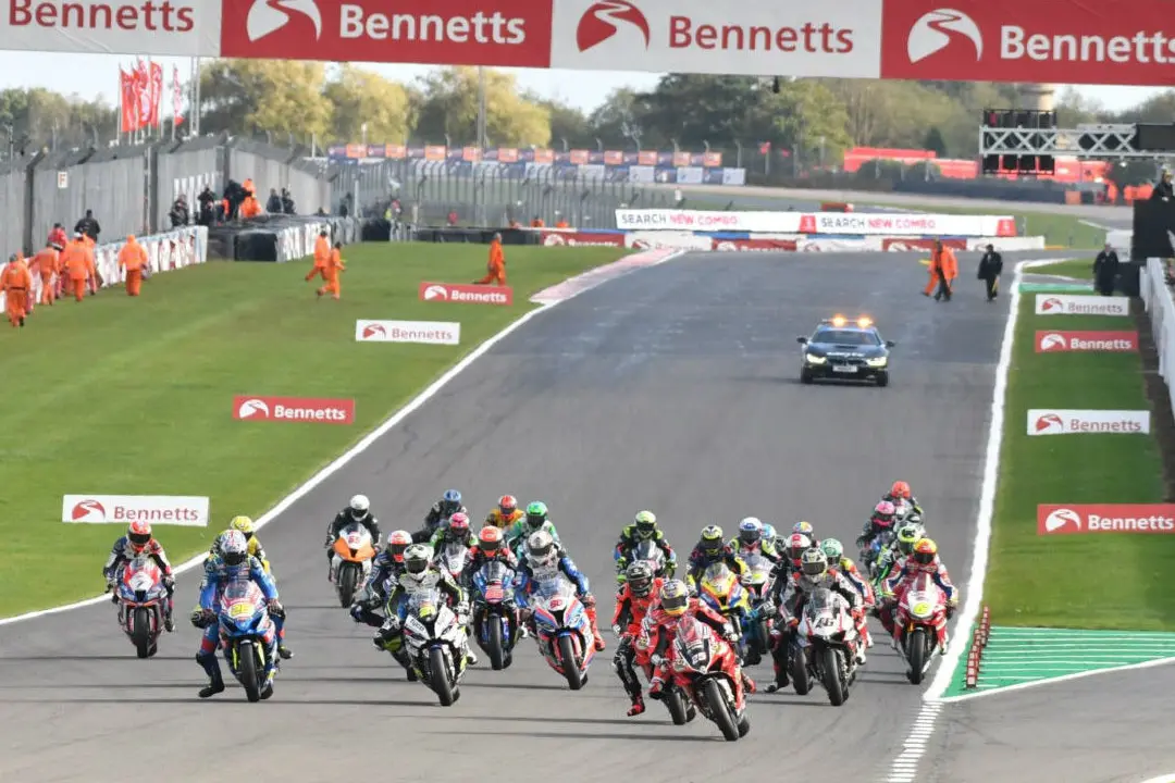 british superbike bsb start 2019 doningtonpark 1