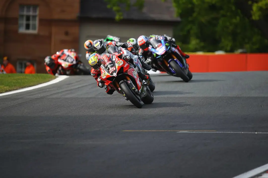 britishsuperbike bsb oultonpark 2019
