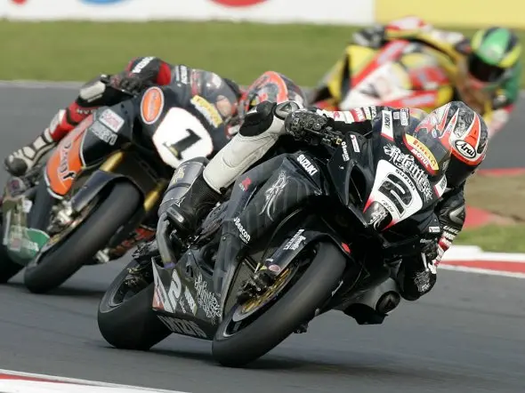 bsb showdown post snetterton 2011
