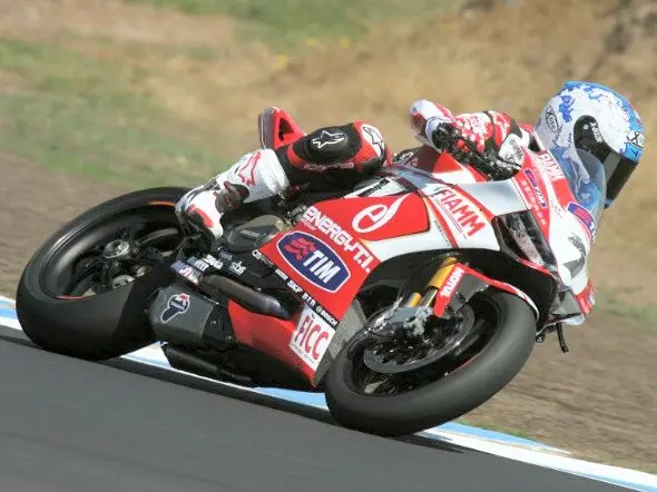 carlos checa ducati 1199 panigale r phillip island wsb 2013