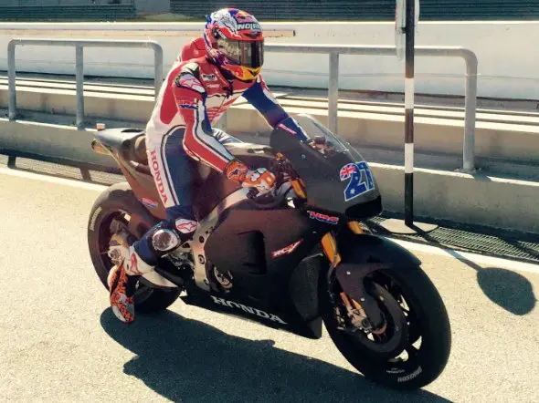 casey stoner day3 test sepang 2015 11