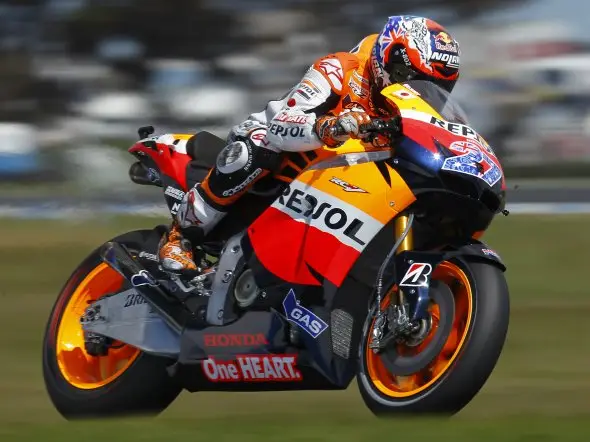 casey stoner phillip island warm up 2011 1