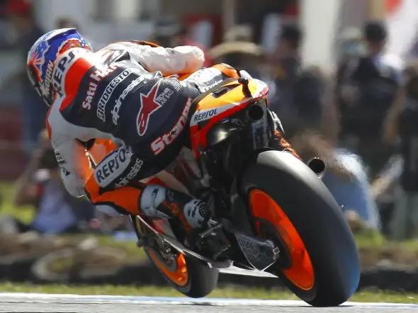 casey stoner pole pi 2011