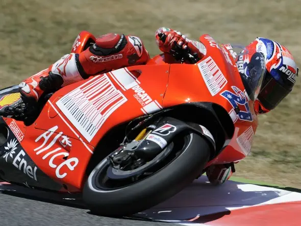 casey stoner qualifying barcellona 2009