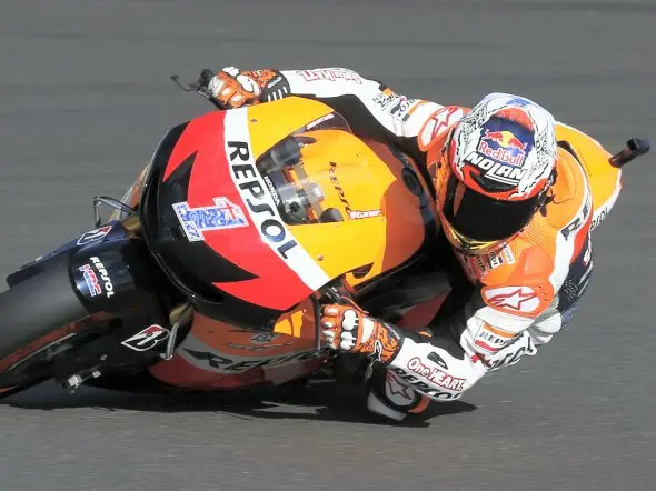 casey stoner v8 supercars 1