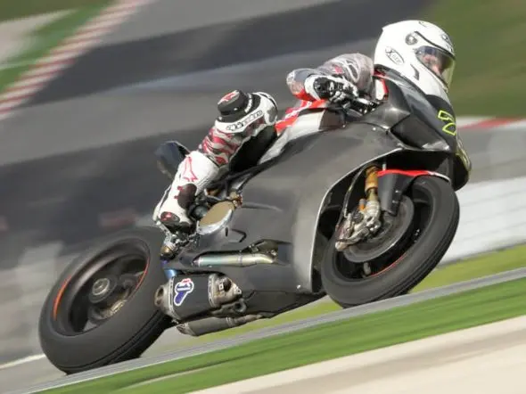 chaz davies ducati test portimao 2013