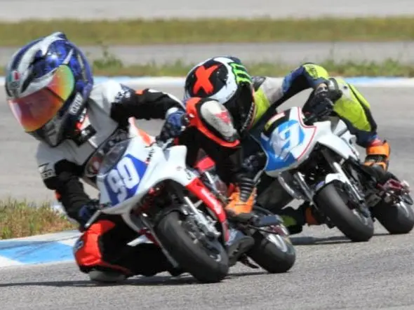 civ junior minimoto 2014